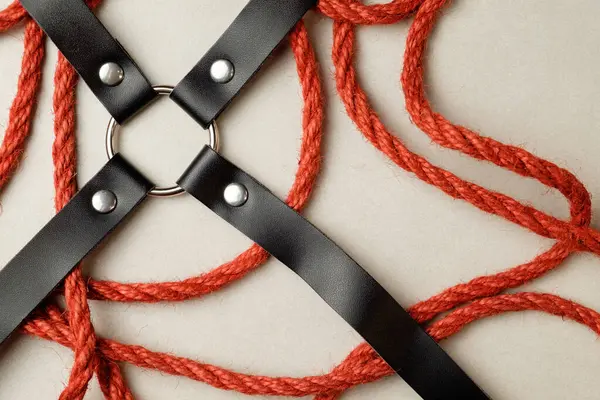 Japon köleliği ve Shibari sanat teknikleri için jüt ip tasarımı