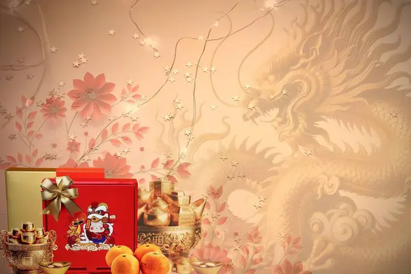 中国の正月のお祝いのためのオースティンレッドギフトボックスは バナーのコピースペースに黄金のドラゴンが表示されます 抽象的 背景的なコンセプト — ストック写真