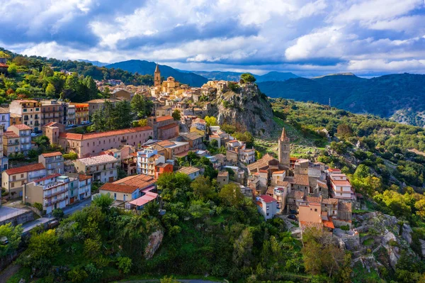 Fantastisk Stadsbild Staden Novara Sicilia Flygfoto Över Novara Sicilia Sicilien — Stockfoto