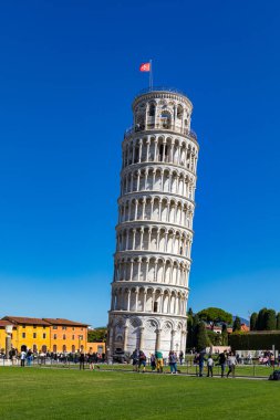 Leaning Tower of Pisa in a sunny day in Pisa, Italy. Leaning Tower of Pisa on Piazza dei Miracoli in Pisa, Tuscany, Italy.