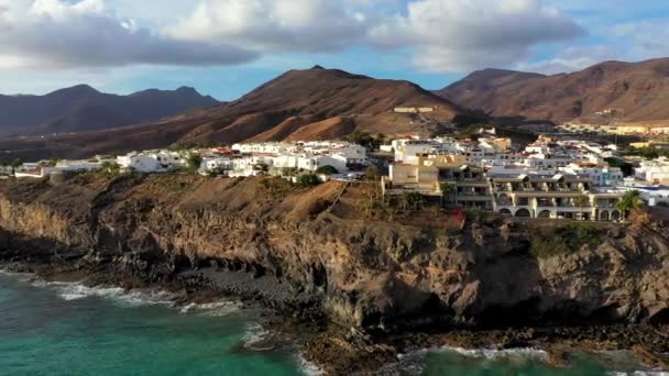 ジャブル フエルテベントゥラ スペイン 息をのむビーチプラヤデルマトゥラル日没の光線で Morro Jable Playa Del Matoral Fuerteventura — ストック動画