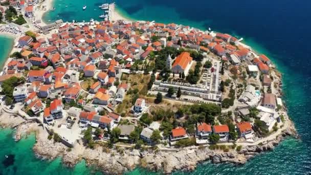 Aerial View Primosten Old Town Islet Dalmatia Croatia Primosten Sibenik — стоковое видео