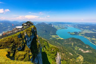Schafberges aufgenommen, Mountain landscape in Salzkammergut, Upper Austria. View from Schafberg peak to Mondsee, Austria. Himmelspforte Schafberg in Austria, between Mondsee and Wolfgangsee lakes.
