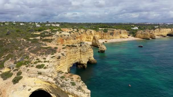 Praia Marinha Portekiz Algarve Deki Güzel Sahil Marinha Deniz Sahili — Stok video