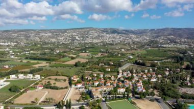 Kıbrıs Rum Kesimi 'nin Paphos yakınlarındaki ülke tarafının panoramik görünümü.