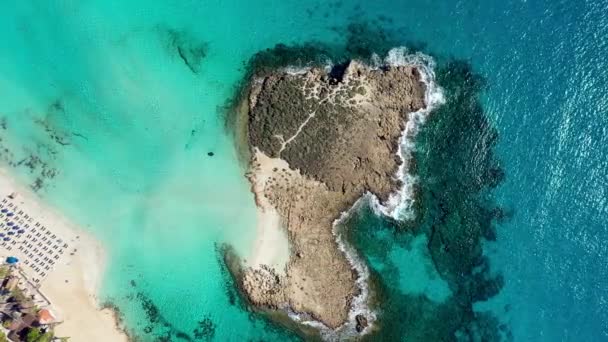Vista Aérea Hermosa Playa Nissi Ayia Napa Chipre Playa Nissi — Vídeos de Stock