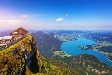 Schafberges aufgenommen, Mountain landscape in Salzkammergut, Upper Austria. View from Schafberg peak to Mondsee, Austria. Himmelspforte Schafberg in Austria, between Mondsee and Wolfgangsee lakes.