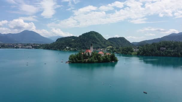 Slovenya Kan Gölü Güzel Dağlar Küçük Hac Kilisesi Olan Kanlı — Stok video