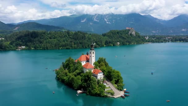 Slovenya Kan Gölü Güzel Dağlar Küçük Hac Kilisesi Olan Kanlı — Stok video