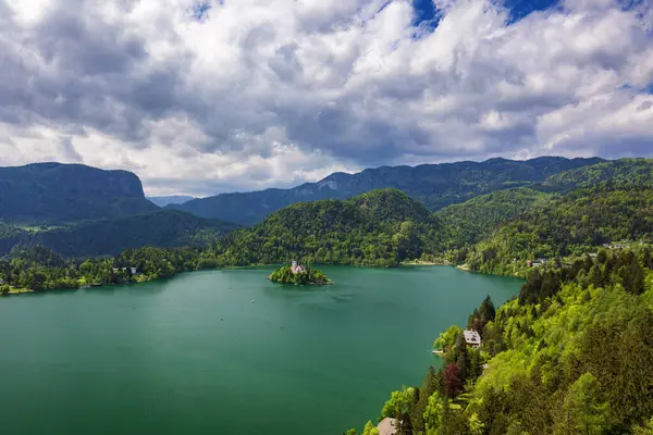 stock image Lake Bled with St. Marys Church of Assumption on small island. Bled, Slovenia, Europe. The Church of the Assumption, Bled, Slovenia. The Lake Bled and Santa Maria Church near Bled, Slovenia.