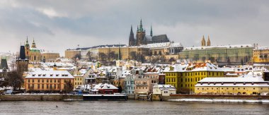 Famous historic Charles bridge in winter, Old Town bridge tower, Prague, Czech republic. Prague castle and Charles bridge, Prague (UNESCO), Czech republic.