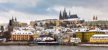 Famous historic Charles bridge in winter, Old Town bridge tower, Prague, Czech republic. Prague castle and Charles bridge, Prague (UNESCO), Czech republic.