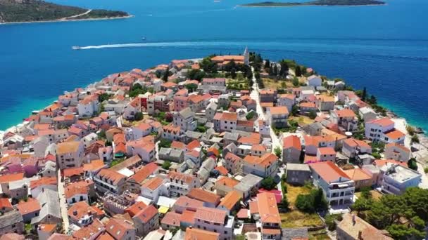 Aerial View Primosten Old Town Islet Dalmatia Croatia Primosten Sibenik — стоковое видео