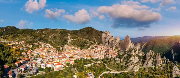 stock image The picturesque village of Castelmezzano, province of Potenza, Basilicata, Italy. Cityscape aerial view of medieval city of Castelmazzano, Italy. Castelmezzano village in Apennines Dolomiti Lucane.