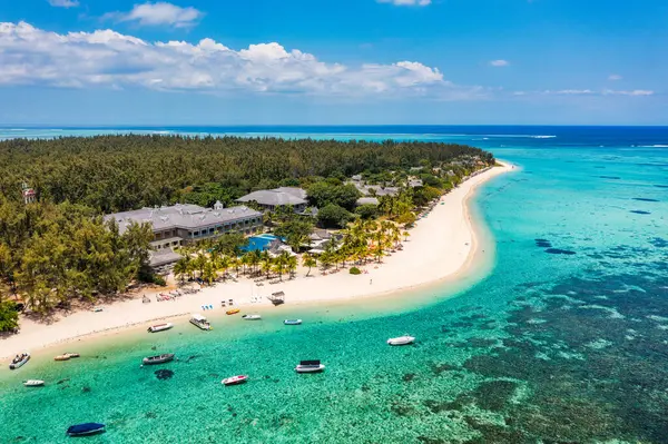 Тропічні Пейзажі Красиві Пляжі Острова Маврикій Морн Популярний Розкішний Курорт Стокове Фото