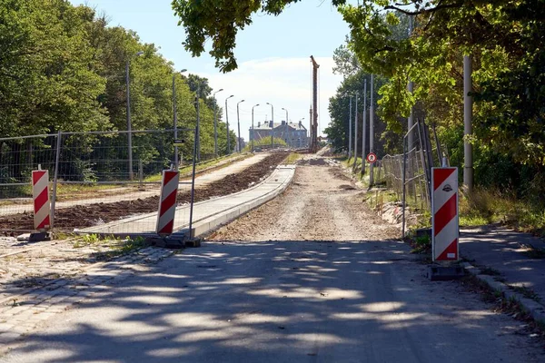 Una Carretera Reparación Que Conduce Puente Barrio Brasa Riga Letonia — Foto de Stock