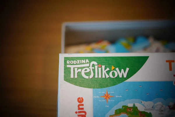 Polonyalı Trefl Marka Dünya Haritasının Çocuklar Için Olan Yakın Plan — Stok fotoğraf