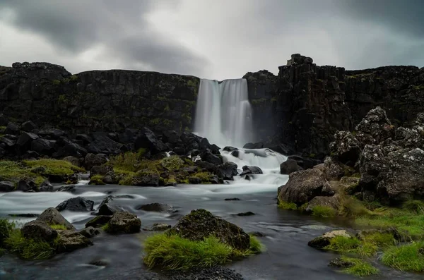 Piękny Wodospad Oxararfoss Parku Narodowym Thingvellir Ciągu Dnia — Zdjęcie stockowe