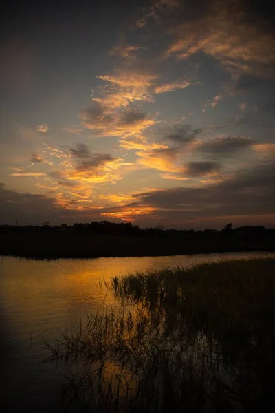 Vertical Shot Beautiful Sunset Shem Creek Cloudy Sky Background — Stock Photo, Image