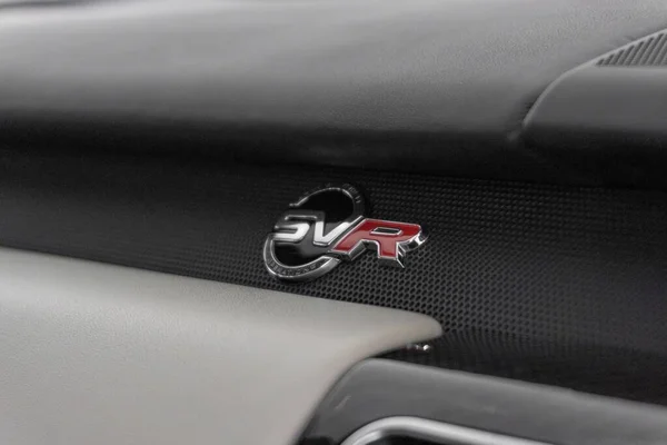 Range Rover Svr Svr Gösterge Paneli Svr Rozeti Siyah Beyaz — Stok fotoğraf