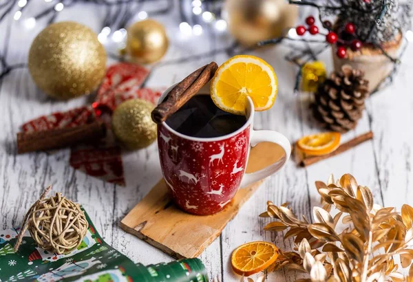 Tasty Christmas Mulled Wine Festive Cup Served Cinnamon Sticks Slice — Stock Photo, Image