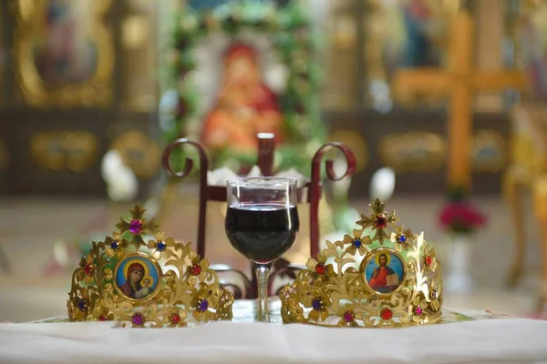 Corone Cerimoniali Bicchiere Vino Come Accessori Sposa Ortodossi — Foto Stock