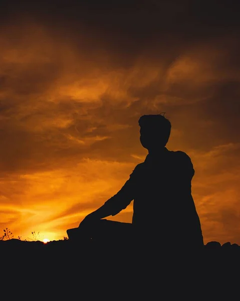 Vertical Silhouette Maditating Man Sunset — Stock Photo, Image