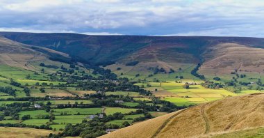 Mar Tor dağ zirvesinin yüksek açısı