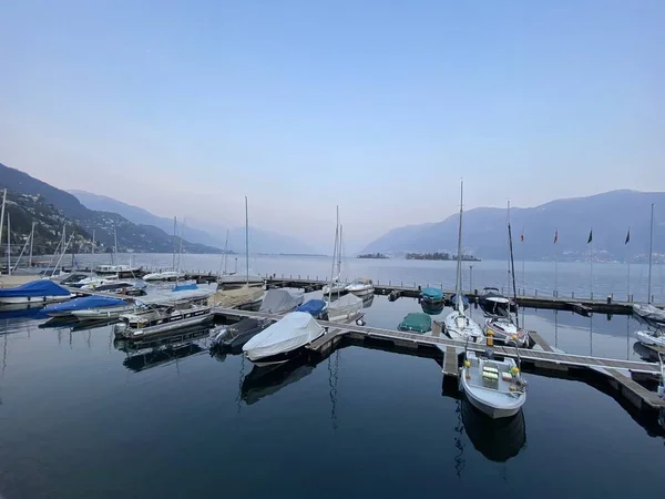 Dlouhý Dřevěný Dok Čluny Porto Ronco Lago Maggiore — Stock fotografie