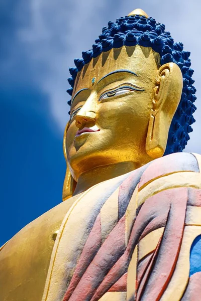 Una Estatua Antigua Buddha Situada Aldea Langza Del Valle Del — Foto de Stock