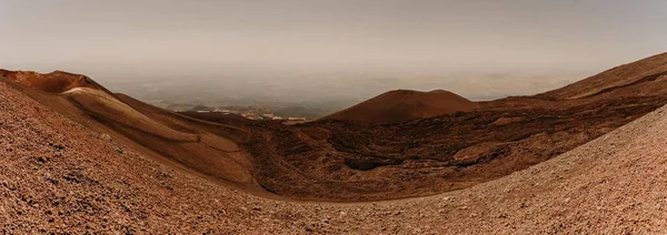 Panoramiczne Ujęcie Góry Etna Powoli Wybucha Sycylii Włoszech — Zdjęcie stockowe