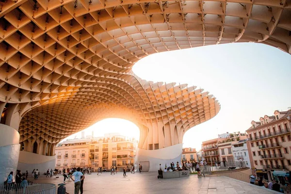 Die Abstrakte Holzskulptur Bei Setas Sevilla — Stockfoto