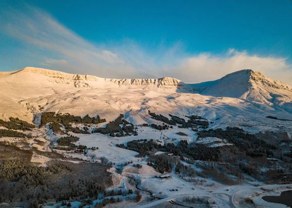 Snowy Mountain Slopes Sunny Day Iceland — Stock Photo, Image