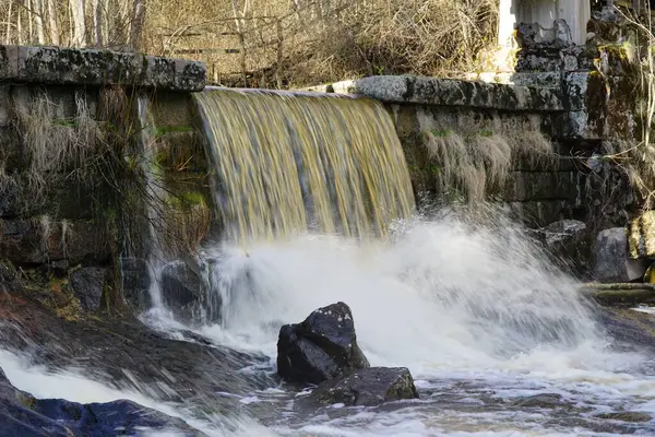 Nahaufnahme Eines Fließenden Wasserfalls — Stockfoto