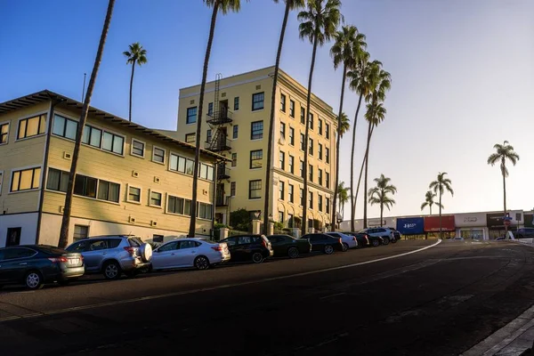 Colonial Hotel Prospect Street Parked Cars Palm Trees Early Morning — Stock Photo, Image