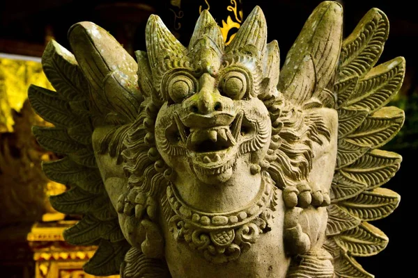 Каменная Статуя Монстра Дьявола Борьбы Злым Духом Древнем Азиатском Храме — стоковое фото