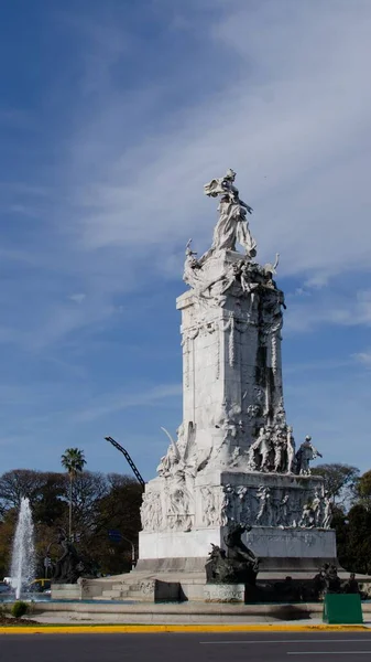 Hermoso Plano Monumento Carta Magna Las Cuatro Regiones Argentina Bajo —  Fotos de Stock