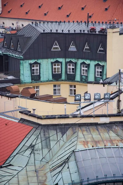 Красивый Вертикальный Вид Старинные Здания Центре Праги — стоковое фото