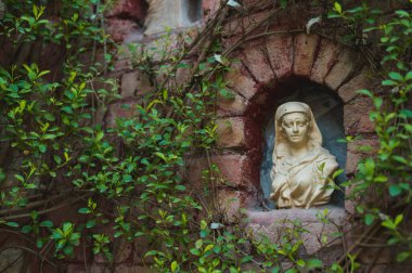 Roma Ceres veya Yunan Demeter 'in mermer heykel başkanı Saray ve park kompleksi parkında