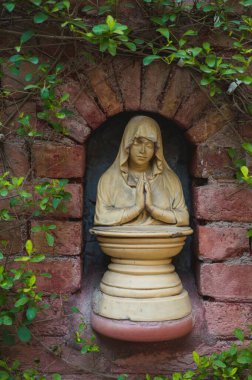 Roma Ceres veya Yunan Demeter 'in mermer heykel başkanı Saray ve park kompleksi parkında