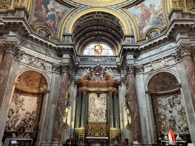 İtalya, Roma 'daki Agone Barok Kilisesi' nde Sant 'Agnese' nin içi.
