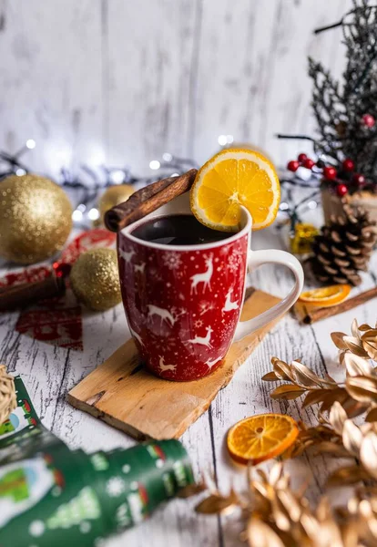 Vertical Shot Christmas Mulled Wine Festive Cup Cinnamon Sticks Slice — Stock Photo, Image