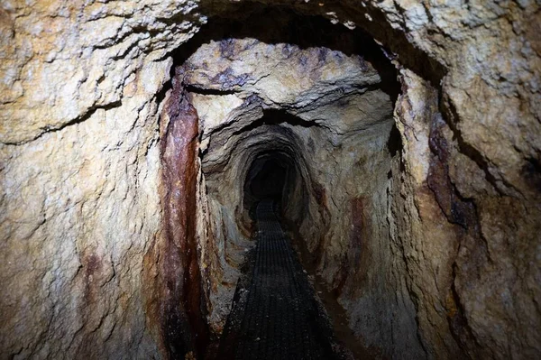 ニュージーランドのブロークンヒルズにある放棄された鉱山 Coromandel — ストック写真