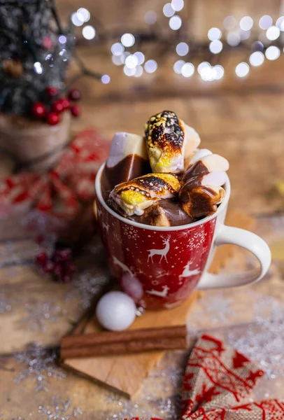 Vertical Shot Tasty Hot Chocolate Marshmallows Red Christmas Cup — Stock Photo, Image