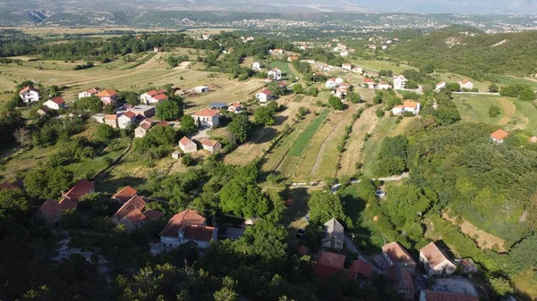 Luchtfoto Van Het Afgelegen Ontvolkte Dorp Sapartoc Provincie Mures Roemenië — Stockfoto