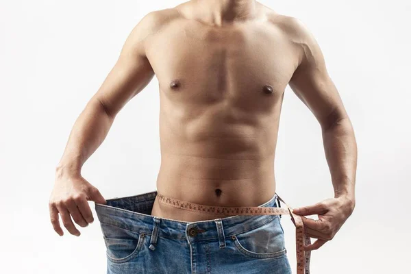 Concepto Pérdida Peso Hombre Musculoso Sin Camisa Midiendo Cintura Con —  Fotos de Stock