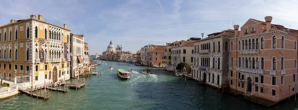 Panoramiczny Widok Mostu Accademia Canal Grande Wenecji Włochy — Zdjęcie stockowe