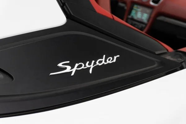 High Angle View Porsche Boxster Spyder Logo — Stock Photo, Image
