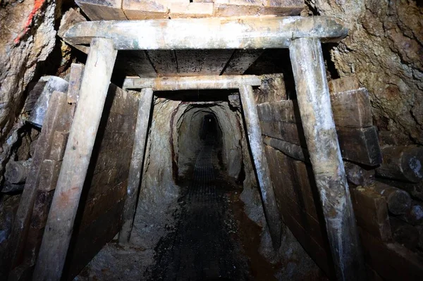 Εγκαταλελειμμένο Ορυχείο Στο Broken Hills Coromandel Νέα Ζηλανδία Φωτισμένο Από — Φωτογραφία Αρχείου