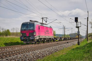 Demiryolunda 193 Vectron elektrikli lokomotif